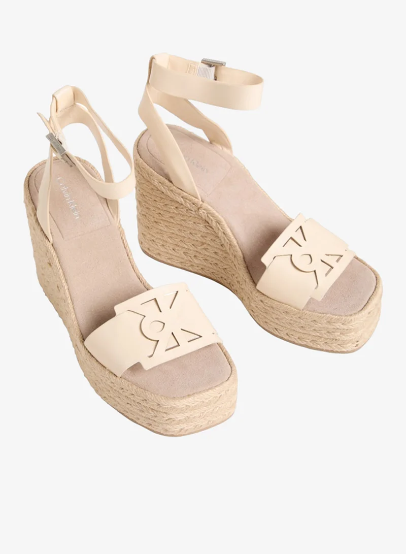 كالفن كلاين إليزابيث - صنادل إسفين إسبادريل